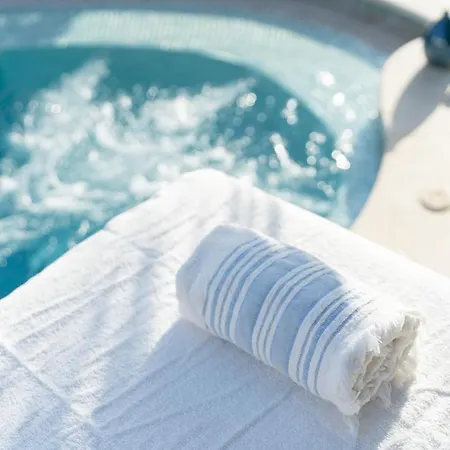 Likor Hanim Butik Alaçatı