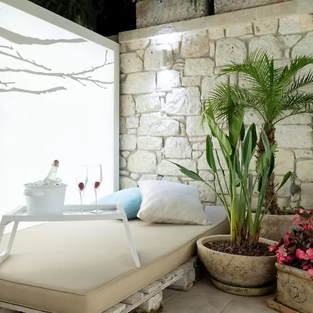 Likor Hanim Butik Alaçatı