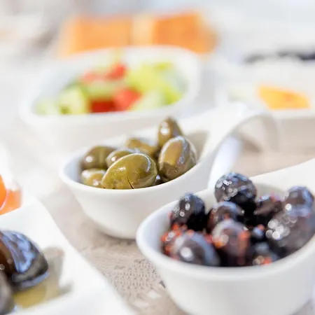 Likor Hanim Butik 2*