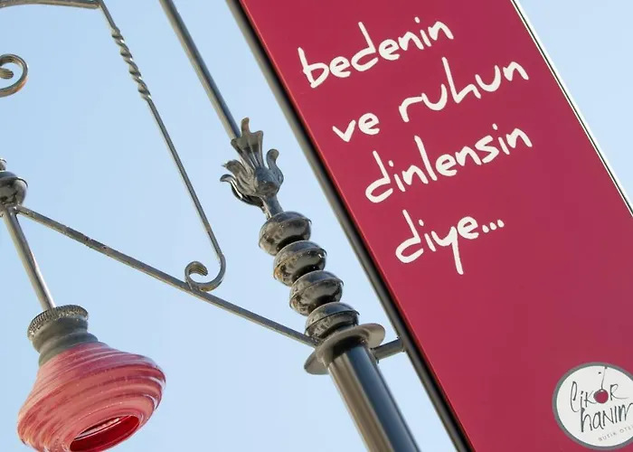 Likor Hanim Butik Alaçatı