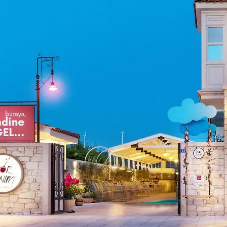 Likör Hanım Butik 2*