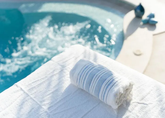 Likor Hanim Butik Alacati