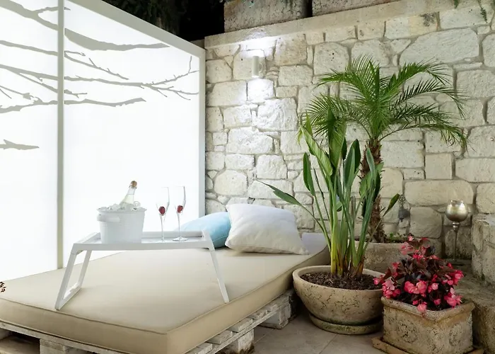 Likor Hanim Butik Alacati